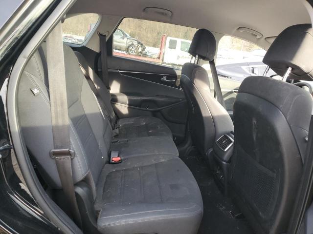 5XYPGDA39JG348157 2018 KIA Sorento photo no. 11